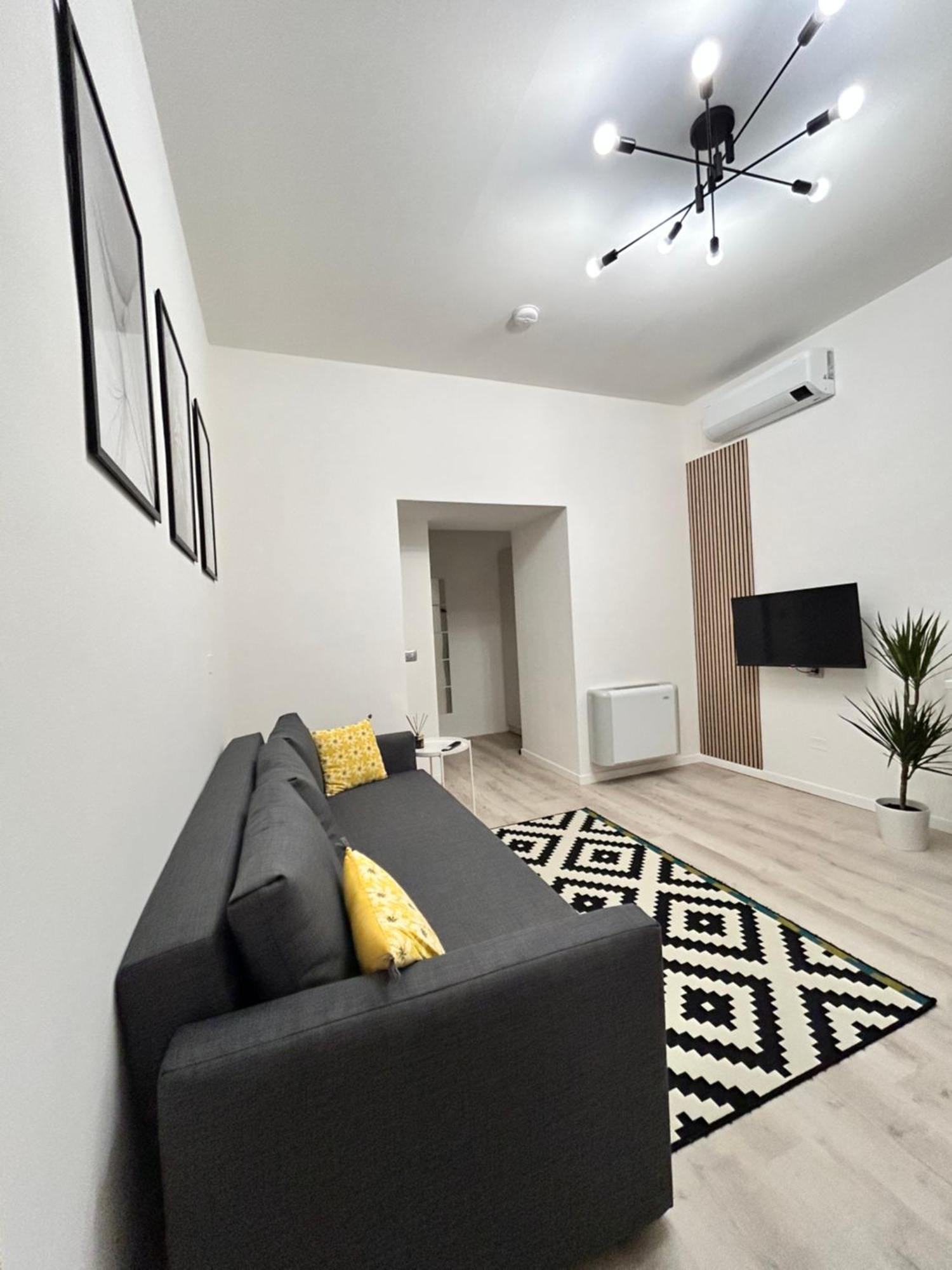 Tezone Seven Apartments Верона Экстерьер фото