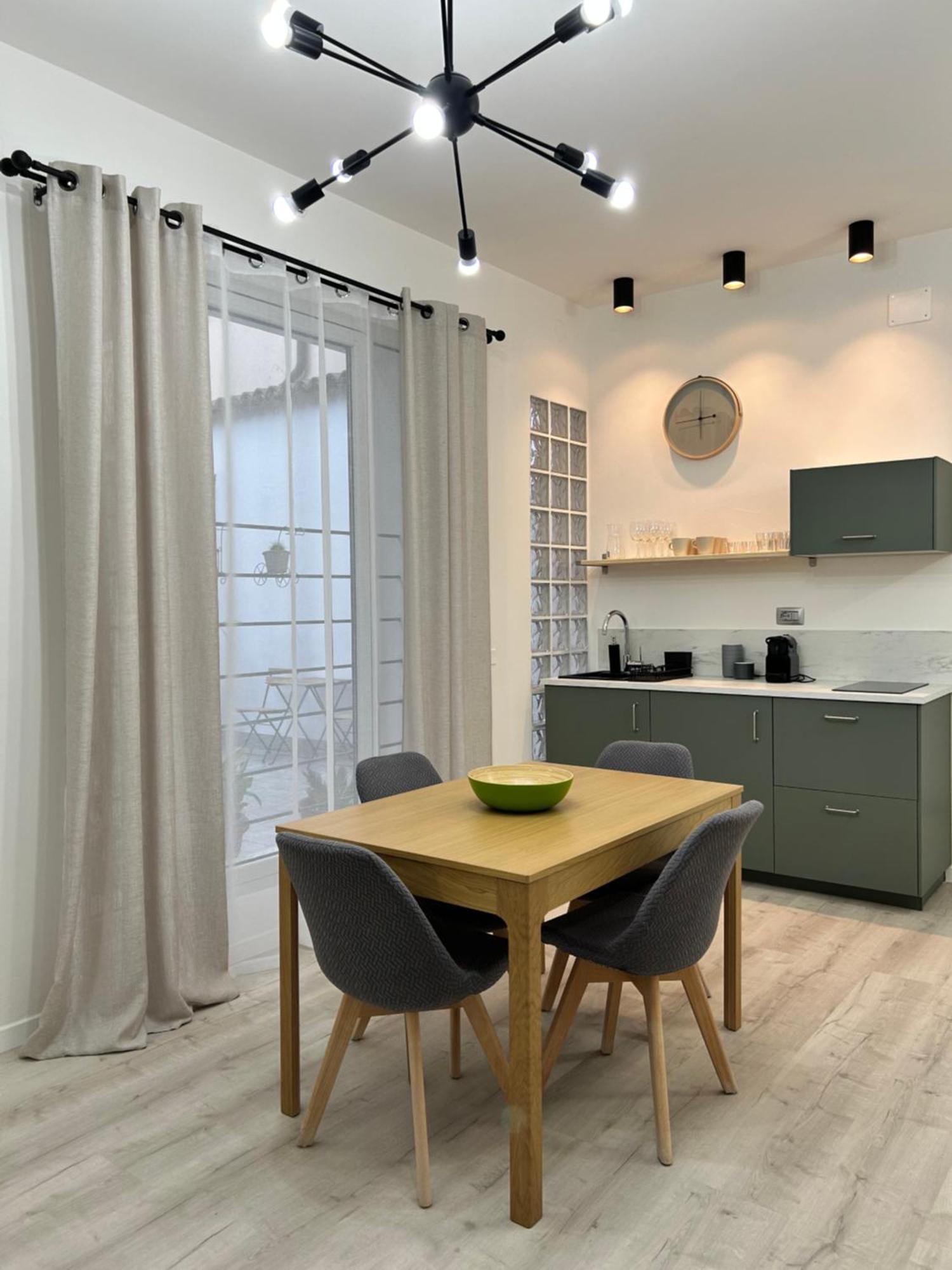 Tezone Seven Apartments Верона Экстерьер фото